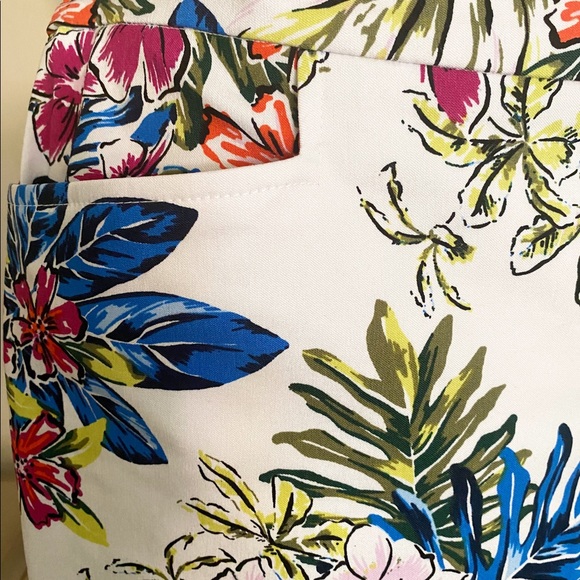 Mid Rise Fitted Stretch - Picture 2 of 3